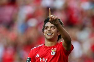 葡媒：本菲卡在和切尔西谈判 菲利克斯称要么留英超要么回本菲卡