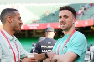 利物浦前队友蒂亚戈悼念若塔：你将永远留在我们心中